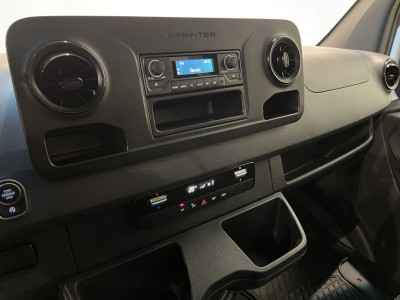 Mercedes-Benz Sprinter 314 CDI BE-Combi Clixtar N1 Aut. / Laadklep / Laadverm. 2.832 KG / Euro 6 /  Airco / Cruise Control / 3-Zits foto 8
