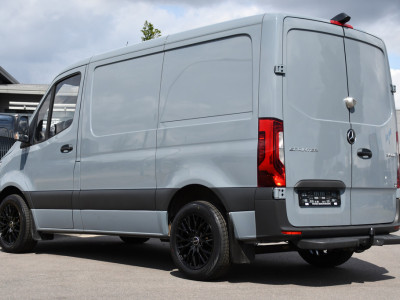 Mercedes-Benz Sprinter 315 1.9 CDI L1H1 PB Edition Adaptieve Cruise, Camera, Carplay, NAVI, LED, 10,5 Mbux, LED, Automaat, Trekhaak, Stoelverwarming, Standkachel, Leder, Uniek! foto 3