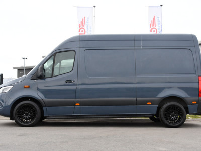 Mercedes-Benz Sprinter 315 1.9 CDI L2H2 AMG Edition Adaptieve Cruise, Camera, Carplay, 150pk, LED, Dodehoek, Sensoren, Multimedia, Uniek! foto 10