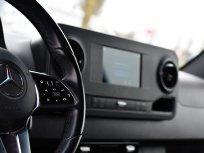 Mercedes-Benz Sprinter 315 1.9 CDI L2H2 AMG Edition Adaptieve Cruise, Camera, Carplay, 150pk, LED, Dodehoek, Sensoren, Multimedia, Uniek! foto 14