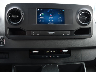 Mercedes-Benz Sprinter 315 1.9 CDI L2H2 AMG Edition Adaptieve Cruise, Camera, Carplay, 150pk, LED, Dodehoek, Sensoren, Multimedia, Uniek! foto 21