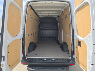 Mercedes-Benz Sprinter 315 1.9 CDI L2 H2 RWD - 150 Pk - Euro 6 - AUTOMAAT - MBUX - ParkeerCamera - foto 7