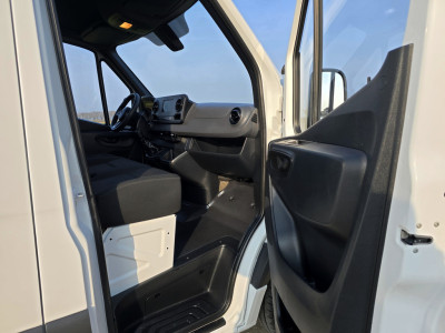 Mercedes-Benz Sprinter 315 1.9 CDI L2 H2 RWD - 150 Pk - Euro 6 - MBUX - ParkeerCamera - Airco - Cruise Control foto 12