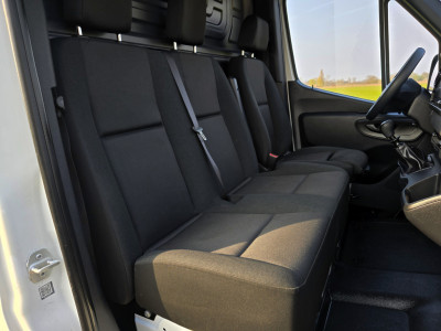 Mercedes-Benz Sprinter 315 1.9 CDI L2 H2 RWD - 150 Pk - Euro 6 - MBUX - ParkeerCamera - Airco - Cruise Control foto 13