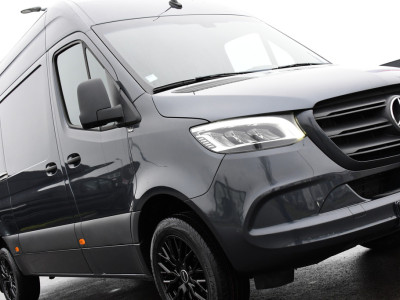 Mercedes-Benz Sprinter 315 1.9 CDI L2H2 RWD PB Edition Camera, Carplay, LED, 3500kg Trekhaak, Mbux, 150pk, Automaat, Clima, Stoelverwarming, Uniek! 16