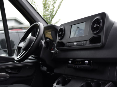 Mercedes-Benz Sprinter 315 1.9 CDI L2H2 RWD PB Edition Camera, Carplay, LED, 3500kg Trekhaak, Mbux, 150pk, Automaat, Clima, Stoelverwarming, Uniek! 18