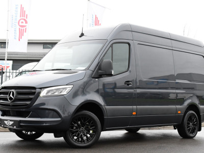 Mercedes-Benz Sprinter 315 1.9 CDI L2H2 RWD PB Edition Camera, Carplay, LED, 3500kg Trekhaak, Mbux, 150pk, Automaat, Clima, Stoelverwarming, Uniek! 4