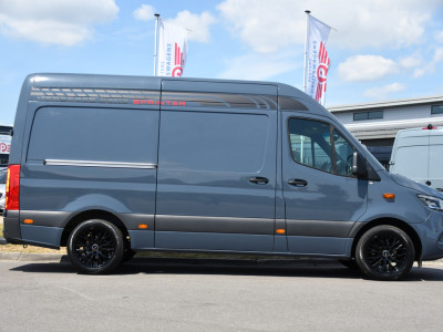 Mercedes-Benz Sprinter 315 1.9 CDI L2 Pro PB Edition FACELIFT! Adaptieve Cruise, Camera, Carplay, LED, Automaat, 10,5 Mbux, 150pk, Clima, binnenspiegel camera, Uniek! 10