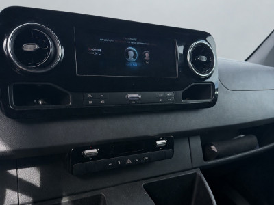 Mercedes-Benz Sprinter 315 1.9 CDI L3H2 RWD PB Edition Camera, Cruise, Carplay, LED, 2 x Schuifdeur, Automaat, 10,5 Mbux, Leder, Sensoren, 150pk, Uniek! foto 7