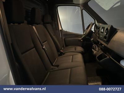 Mercedes-Benz Sprinter 315 CDI 150pk 3500kg Trekhaak L2H2 Euro6 Airco | Camera | Apple Carplay | Cruisecontrol Android Auto, Parkeersensoren, Bijrijdersbank foto 6