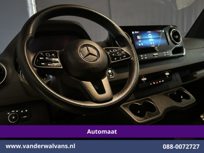 Mercedes-Benz Sprinter 315 CDI 150pk 9G-Tronic 3500kg Trekhaak L2H2 Euro6 Airco | Camera | Navigatie | MBUX | LED | Apple Carplay Android Auto, Cruisecontrol, Parkeersensoren, Bijrijdersbank foto 18