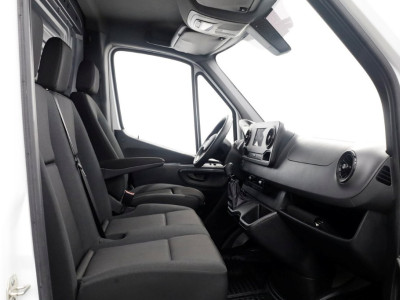 Mercedes-Benz Sprinter 315 CDI 150pk L2H1 Airco/Carplay/Cruise Control 01-2024 foto 3