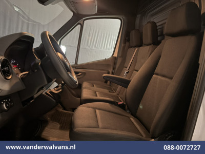 Mercedes-Benz Sprinter 315 CDI 150pk L2H2 Euro6 Airco | Camera | Apple Carplay | Android Auto Parkeersensoren, 270 Graden Achterdeuren, Bijrijdersbank 12