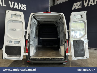 Mercedes-Benz Sprinter 315 CDI 150pk L2H2 Euro6 Airco | Camera | Apple Carplay | Cruisecontrol | Chauffeursstoel Android Auto, Parkeersensoren, Leder, Bijrijdersbank foto 13