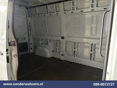 Mercedes-Benz Sprinter 315 CDI 150pk L2H2 Euro6 Airco | Camera | Apple Carplay | Cruisecontrol | Chauffeursstoel Android Auto, Parkeersensoren, Leder, Bijrijdersbank foto 14