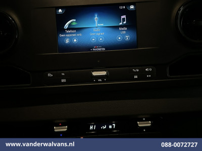 Mercedes-Benz Sprinter 315 CDI 150pk L3H2 Euro6 Airco | Camera | Apple Carplay | Android Auto Bijrijdersbank foto 14