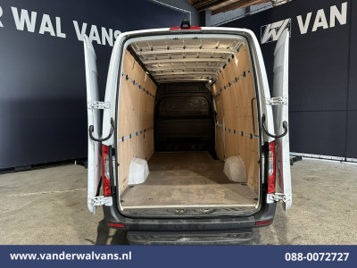 Mercedes-Benz Sprinter 315 CDI 150pk L3H2 Euro6 Airco | Camera | Apple Carplay | Chauffeursstoel Android Auto, Parkeersensoren, 270 Graden Achterdeuren, Bijrijdersbank foto 10