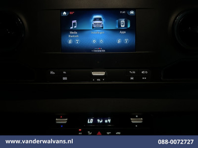 Mercedes-Benz Sprinter 315 CDI 150pk L3H2 Euro6 Airco | Camera | Apple Carplay | Chauffeursstoel Android Auto, Parkeersensoren, 270 Graden Achterdeuren, Bijrijdersbank foto 12