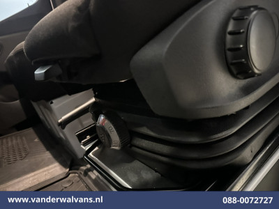 Mercedes-Benz Sprinter 315 CDI 150pk L3H2 Euro6 Airco | Camera | Apple Carplay | Chauffeursstoel Android Auto, Parkeersensoren, 270 Graden Achterdeuren, Bijrijdersbank foto 4