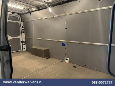 Mercedes-Benz Sprinter 315 CDI 150pk L3H2 Euro6 Airco | Camera | Apple Carplay | Chauffeursstoel | Cruisecontrol Android Auto, Stoelverwarming, 270 Graden Achterdeuren, Bijrijdersbank foto 13