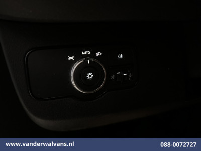 Mercedes-Benz Sprinter 315 CDI 150pk L3H2 Euro6 Airco | Camera | Apple Carplay | Cruisecontrol | Chauffeursstoel Android Auto, Bijrijdersbank 17