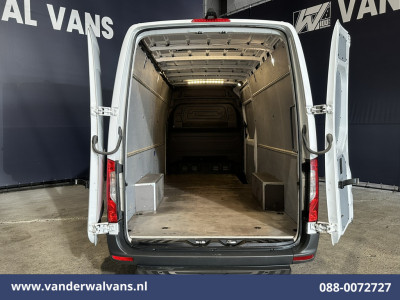 Mercedes-Benz Sprinter 315 CDI 150pk L3H2 Euro6 Airco | Camera | Apple Carplay | Cruisecontrol | Chauffeursstoel Android Auto, Stoelverwarming, Bijrijdersbank foto 13