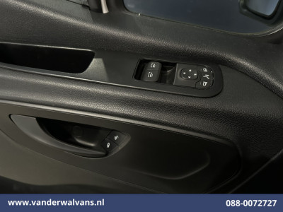 Mercedes-Benz Sprinter 315 CDI 150pk L3H2 Euro6 Airco | Camera | Navigatie | Apple Carplay | Android Auto Bijrijdersbank foto 18