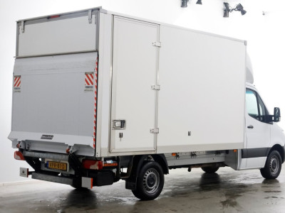 Mercedes-Benz Sprinter 315 CDI 150pk RWD 9G Automaat Bakwagen met laadklep en zijdeur 06-2022 foto 2