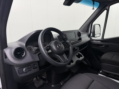Mercedes-Benz Sprinter 315CDI Automaat Bakwagen+Laadklep | 1006 Kg Laadvermogen | Dakspoiler | Airco | Zijdeur | Multimedia foto 3