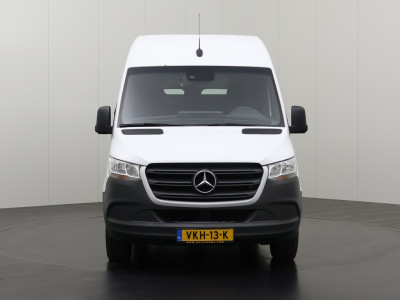 Mercedes-Benz Sprinter 315CDI Automaat L2H2 | 3500Kg Trekgewicht | Navigatie | Camera | Airco | Cruise | 3-Zits foto 10
