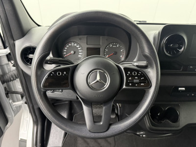Mercedes-Benz Sprinter 315CDI Automaat L2H2 | Trekhaak | Multimedia | Camera | Airco | 3-Zits foto 16