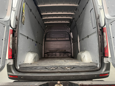 Mercedes-Benz Sprinter 315CDI Automaat L2H2 | Trekhaak | Multimedia | Camera | Airco | 3-Zits foto 5