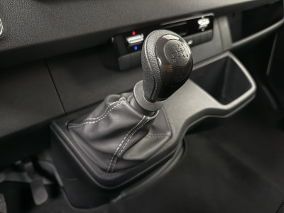 Mercedes-Benz Sprinter 315CDI L3H2 Maxi | Multimedia | 3500kg Trekhaak | Airco | Cruise | 3-Zits | Fabrieksgarantie 18