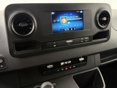 Mercedes-Benz Sprinter 315CDI L3H2 Maxi | Multimedia | 3500kg Trekhaak | Airco | Cruise | 3-Zits | Fabrieksgarantie 19