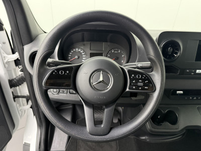 Mercedes-Benz Sprinter 315CDi Automaat Bakwagen+Laadklep | Laadvermogen 1003 Kg | Dakspoiler | Airco | Zijdeur | Multimedia foto 15