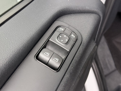 Mercedes-Benz Sprinter 315CDi Automaat Bakwagen+Laadklep | Laadvermogen 1003 Kg | Dakspoiler | Airco | Zijdeur | Multimedia foto 8