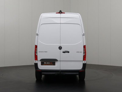 Mercedes-Benz Sprinter 315CDi Automaat L2H2 | Led | Multimedia | Camera | Trekhaak | 3-Zits | Cruise 11