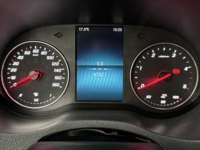 Mercedes-Benz Sprinter 315CDi L3H2 Maxi | 3500Kg Trekhaak | Airco | Cruise | Betimmering | 3-Zits 9