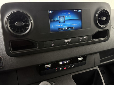 Mercedes-Benz Sprinter 315CDi L3H2 Maxi Multimedia | 3500Kg Trekhaak | Airco | Airco | 3-Zits 19