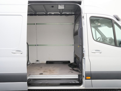 Mercedes-Benz Sprinter 316 2.2 CDI Aut. L2H2 Standkachel, LED, Camera, Cruise, Apple Carplay, Airco, Zonneklep, Trekhaak, 18 foto 15