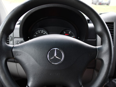 Mercedes-Benz Sprinter 316 2.2 CDI L1H1 Black Edition Camera, Cruise, 2800kg trekhaak, 164pk, Geveerde Stoel, Multimedia, 3 Zits, Uniek! 14