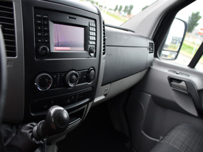 Mercedes-Benz Sprinter 316 2.2 CDI L1H1 Black Edition Camera, Cruise, 2800kg trekhaak, 164pk, Geveerde Stoel, Multimedia, 3 Zits, Uniek! 17