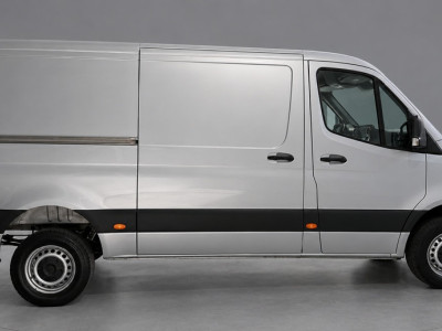 Mercedes-Benz Sprinter 316 2.2 CDI L2H1 PB Edition 360 Camera, Cruise, LED, 3500kg Trekhaak, 10,5 Mbux, Voorruit Verwarming, Multimedia, 164pk, Uniek! foto 11