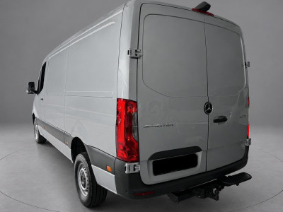 Mercedes-Benz Sprinter 316 2.2 CDI L2H1 PB Edition 360 Camera, Cruise, LED, 3500kg Trekhaak, 10,5 Mbux, Voorruit Verwarming, Multimedia, 164pk, Uniek! foto 3