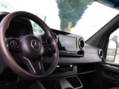 Mercedes-Benz Sprinter 316 2.2 CDI L2H1 PB Edition Camera, Cruise, Carplay, LED, 3500kg Trekhaak, 10,5 Mbux, Stoelverwarming, Sensoren, Uniek! 11