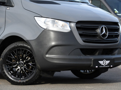 Mercedes-Benz Sprinter 316 2.2 CDI L2H2 PB Edition Camera, Cruise, Carplay, Trekhaak, Geveerde stoel, Multimedia, 164pk, Automaat, Uniek! foto 8