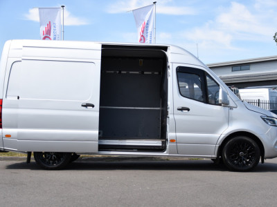 Mercedes-Benz Sprinter 316 2.2 CDI L2H2 PB Edition Cruise, 360 Camera, Carplay, LED, 10,5 Mbux, Automaat, 164pk, Stoelverwarming, Standkachel, Trekhaak, Uniek! 11