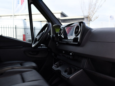 Mercedes-Benz Sprinter 316 2.2 CDI L2H2 PB Edition Full Options! 360 Camera, Cruise, LED, Carplay, 10,5 Mbux, Stoelverwarming, NAVI, Automaat, Uniek! foto 13