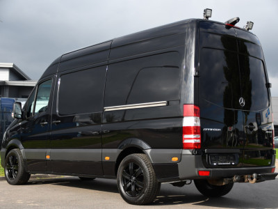 Mercedes-Benz Sprinter 316 2.2 L2H2 Black Edition Euro 6, 3500kg Trekhaak, 2 x Schuifdeur, Camera, Cruise, 164pk, Multimedia, Uniek! foto 3