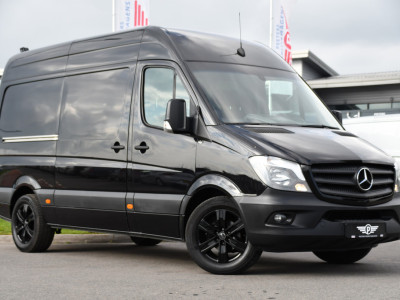Mercedes-Benz Sprinter 316 2.2 L2H2 Black Edition Euro 6, 3500kg Trekhaak, 2 x Schuifdeur, Camera, Cruise, 164pk, Multimedia, Uniek! foto 5